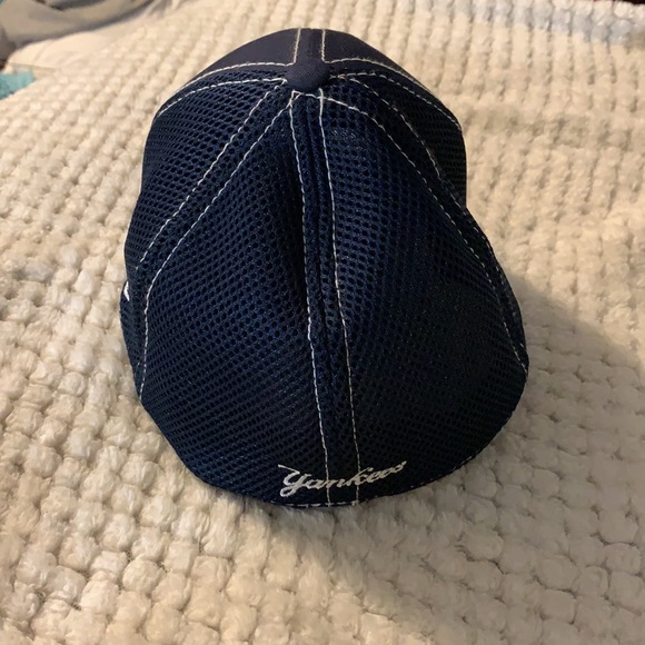 Yankees base ball hat - Picture 3 of 5